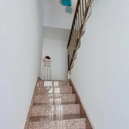 Casa Helenia Bruca Tatil Evi Cava dʼAliga
