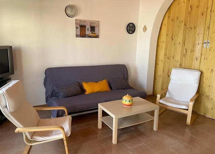 Casa Helenia Bruca 度假居 Cava dʼAliga