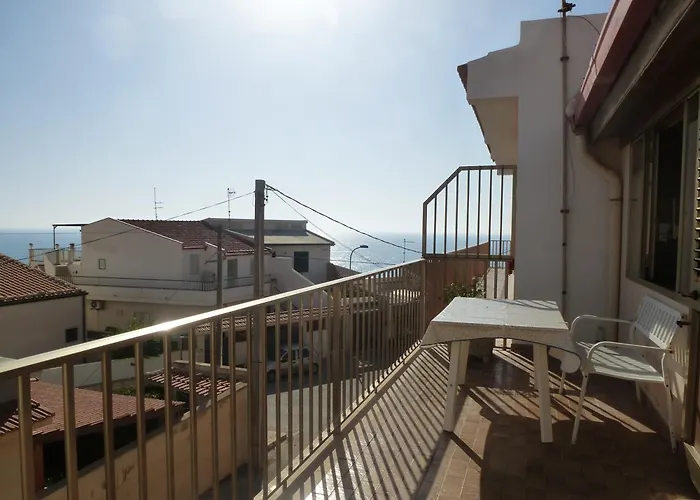 Casa Helenia Bruca * Cava dʼAliga