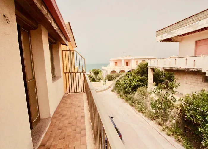 Casa Helenia Bruca 度假居 Cava dʼAliga