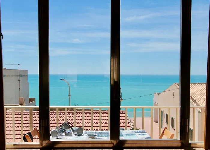 Casa Helenia Bruca * Cava dʼAliga