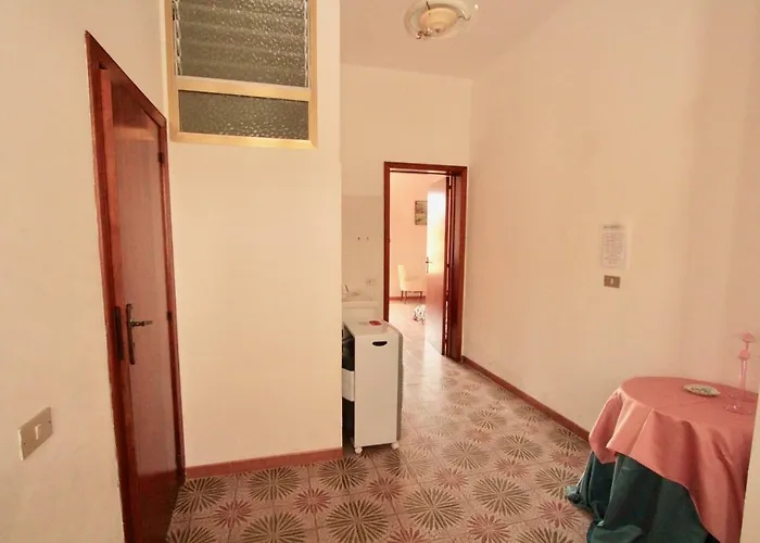 Casa Helenia Bruca 度假居 *