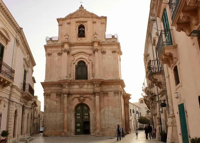 Casa Helenia Bruca 度假居 *